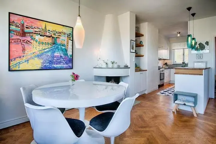 Spacious 5 Bedroom House In Stockholm 0*,  Zweden